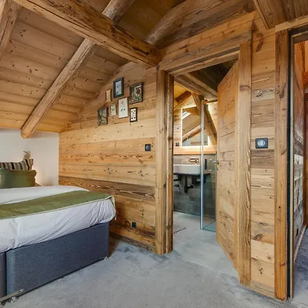 Ferme Des Cornuts 15 Guests • Hot Tub • Bus レ・ジェ