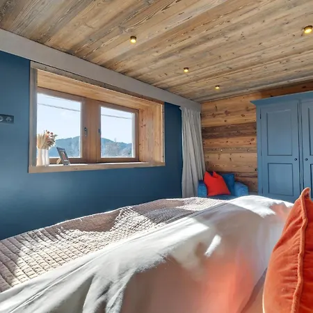 シャレー Ferme Des Cornuts 15 Guests • Hot Tub • Bus レ・ジェ