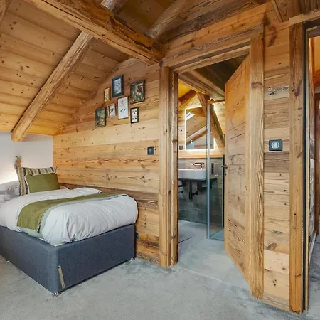 샬레 Ferme Des Cornuts 15 Guests • Hot Tub • Bus