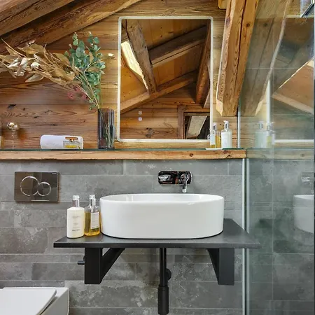 Ferme Des Cornuts 15 Guests • Hot Tub • Bus 샬레
